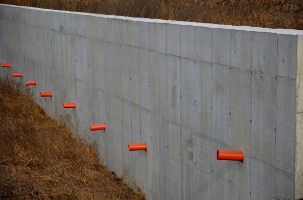 Cost of Retaining Wall Drainage in Burlington